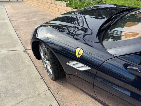 Used 2013 Ferrari California image 17
