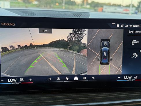 Used 2024 BMW X6 xDrive40i w/ Premium Package image 6