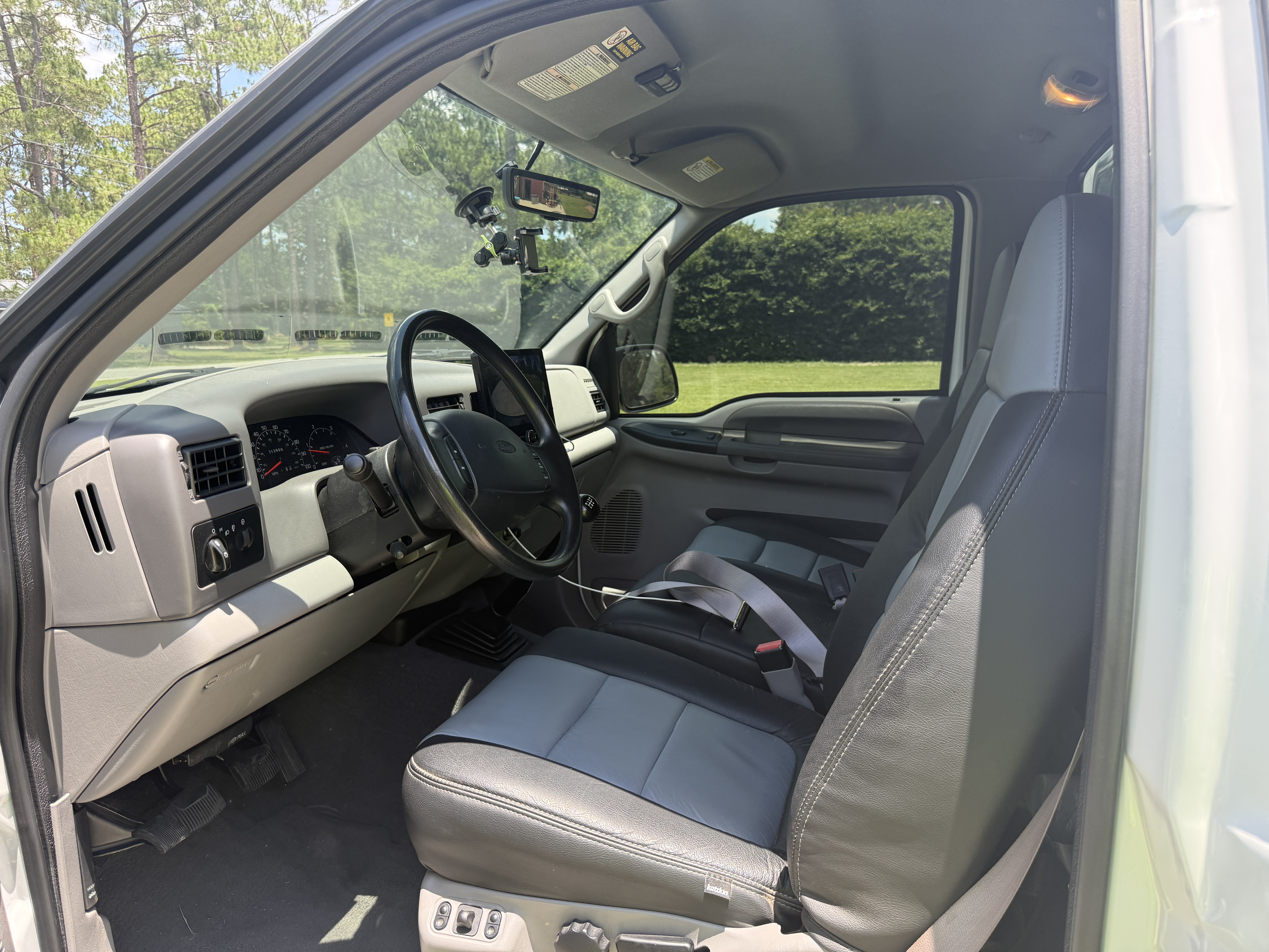 Used 2001 Ford F250 4x4 Regular Cab Super Duty image 10