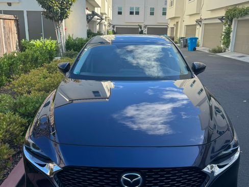 Used 2019 MAZDA MAZDA3 Sedan w/ Premium Package FWD image 4