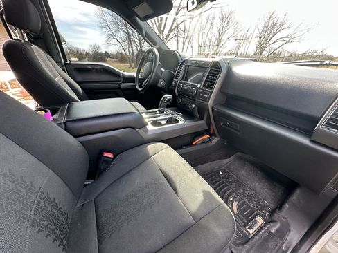 Used 2018 Ford F150 XLT w/ Equipment Group 302A Luxury image 17