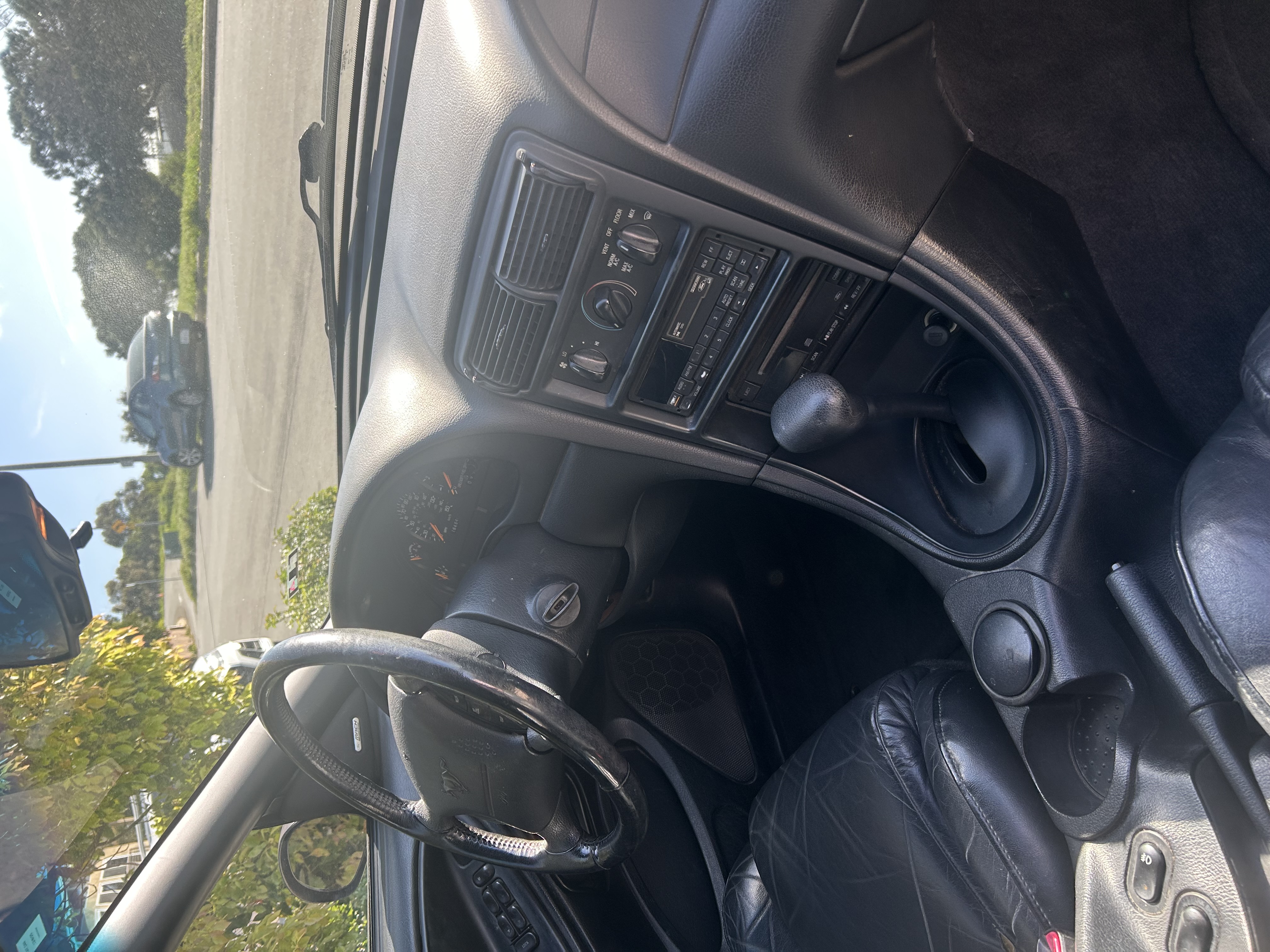 Used 1998 Ford Mustang GT RWD image 7