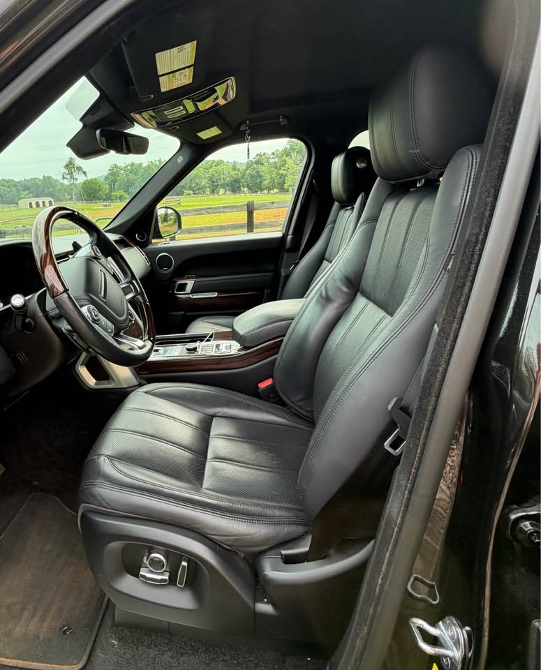 Used 2017 Land Rover Range Rover HSE AWD/4WD image 8