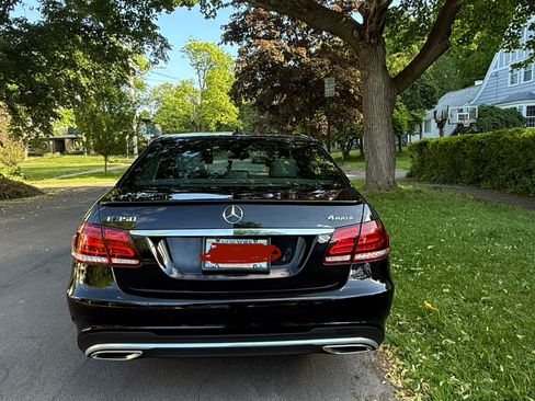 Used 2016 Mercedes-Benz E 350 4MATIC Sedan image 2