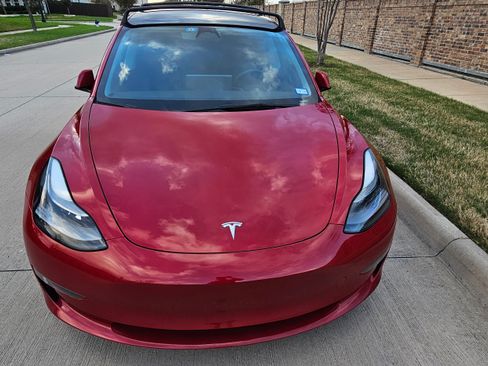 Used 2023 Tesla Model 3 Standard Range image 2