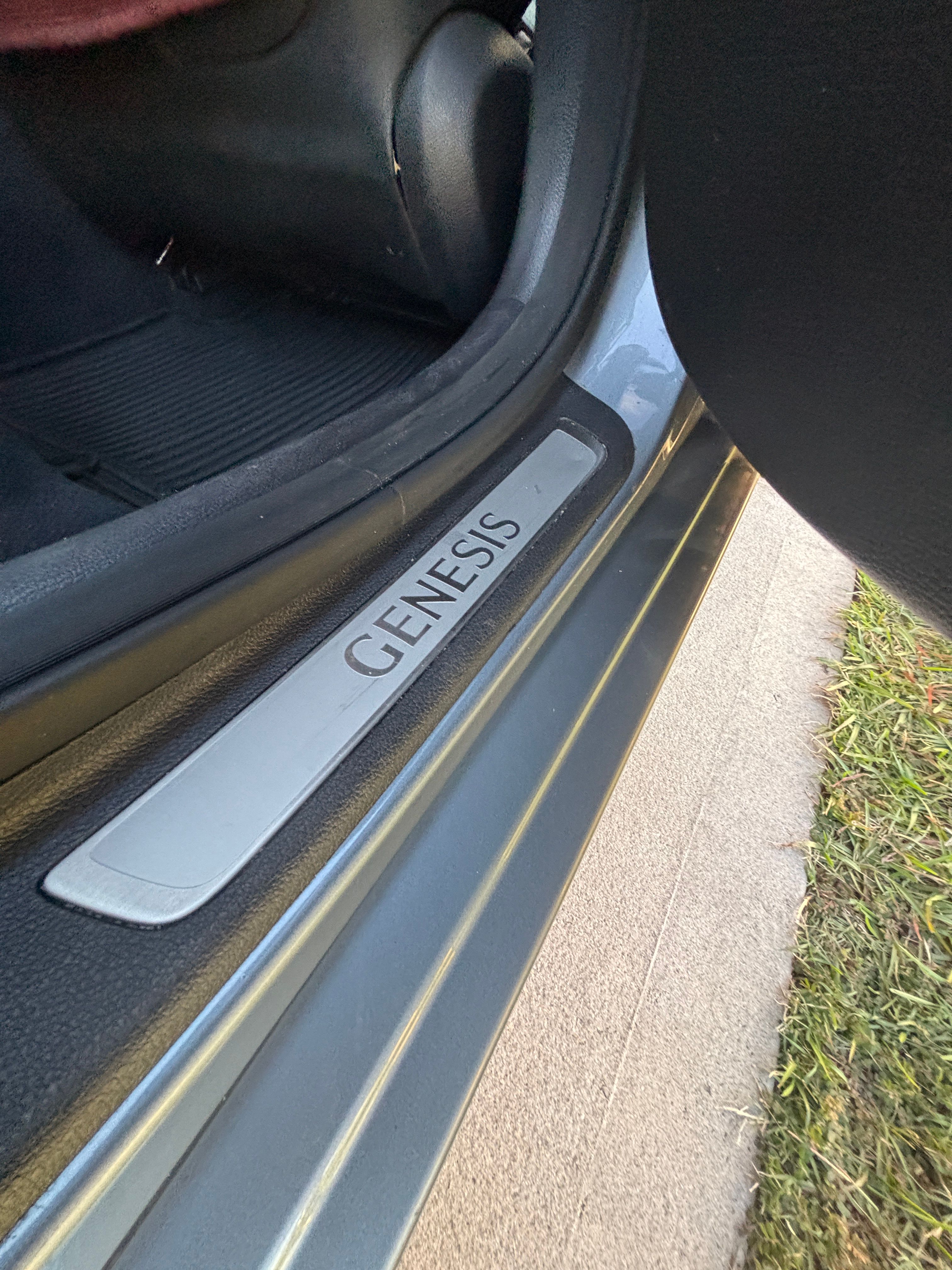 Used 2016 Hyundai Genesis 3.8 w/ Option Group 02 RWD image 13