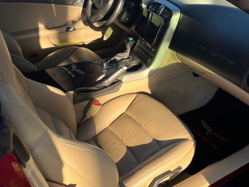 Used 2005 Chevrolet Corvette Convertible w/ Preferred Equipment Group image 6