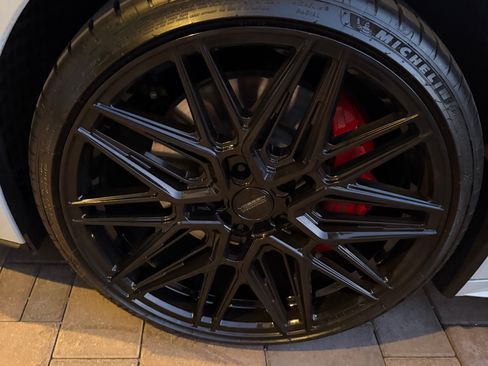 Used 2024 Chevrolet Corvette Stingray Preferred Cpe w/ Z51 Performance Package RWD image 15