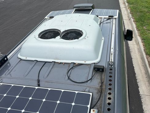 Used 2018 Mercedes-Benz Sprinter 3500 image 15