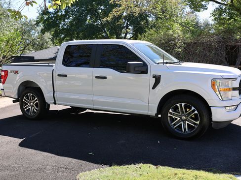 Used 2021 Ford F150 XL w/ STX Appearance Package image 2