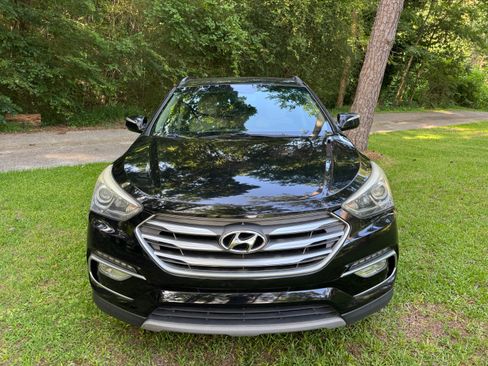 Used 2018 Hyundai Santa Fe Sport w/ 2.4L Value Package 02 FWD image 4