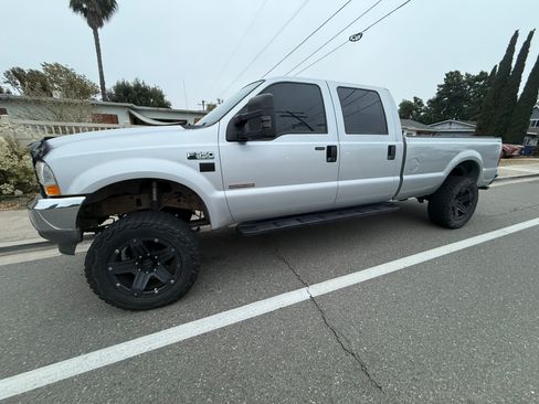 Used 2004 Ford F350 XLT AWD/4WD image 1