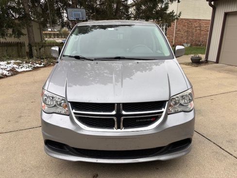 Used 2014 Dodge Grand Caravan SXT image 10