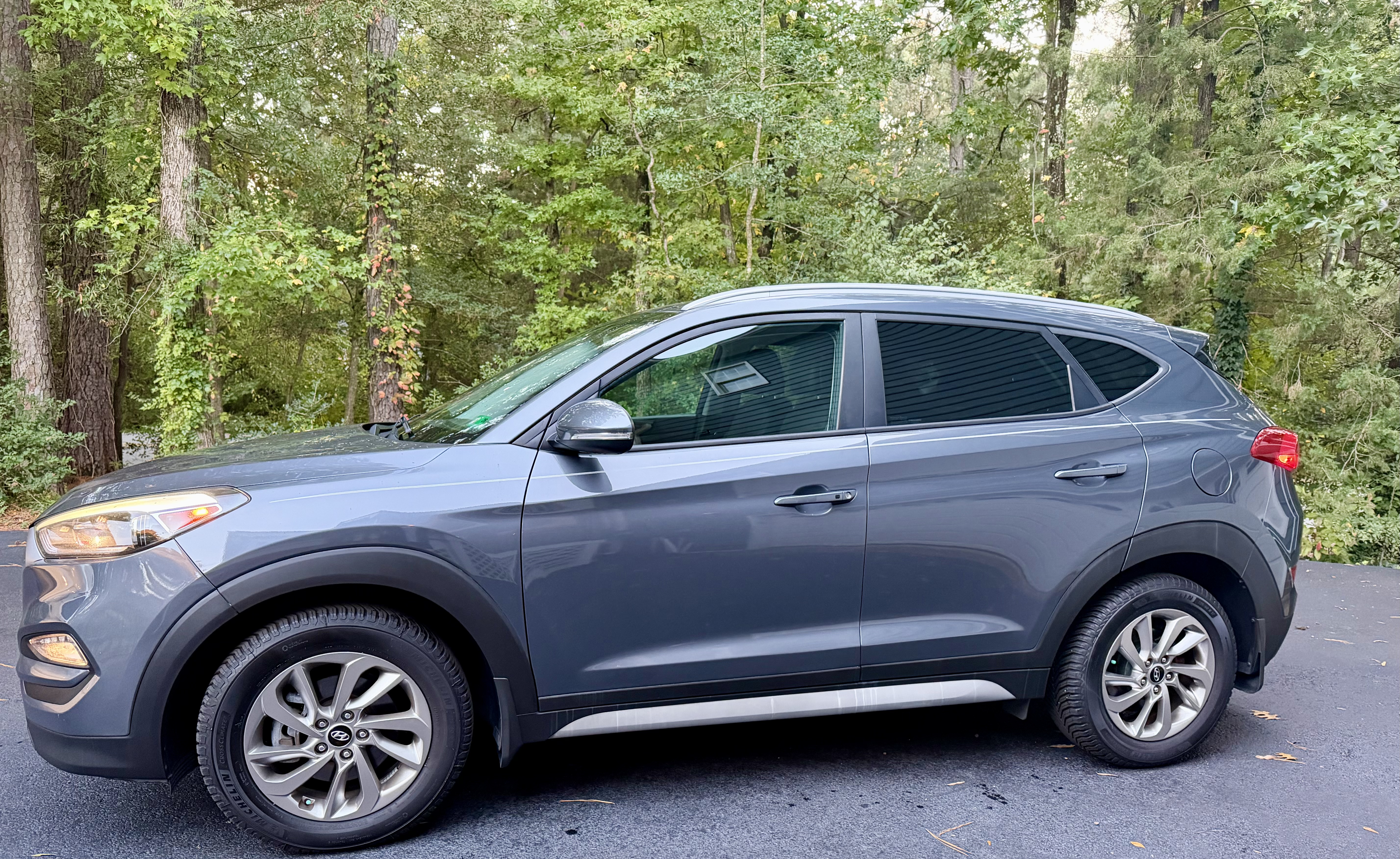 Used 2017 Hyundai Tucson SE Plus AWD/4WD image 1