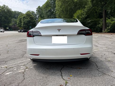 Used 2021 Tesla Model 3 Standard Range Plus RWD image 8