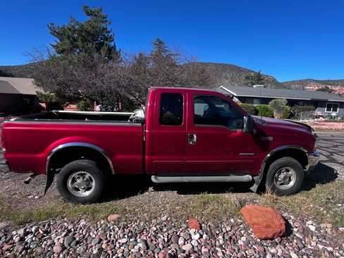 Used 2002 Ford F250 4x4 SuperCab Super Duty image 1