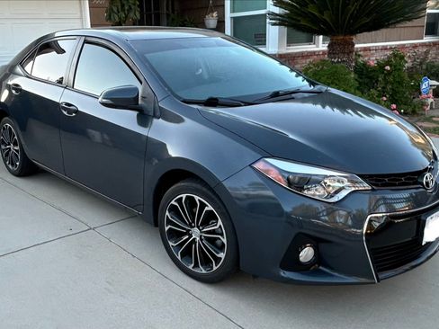 Used 2016 Toyota Corolla S Premium image 10