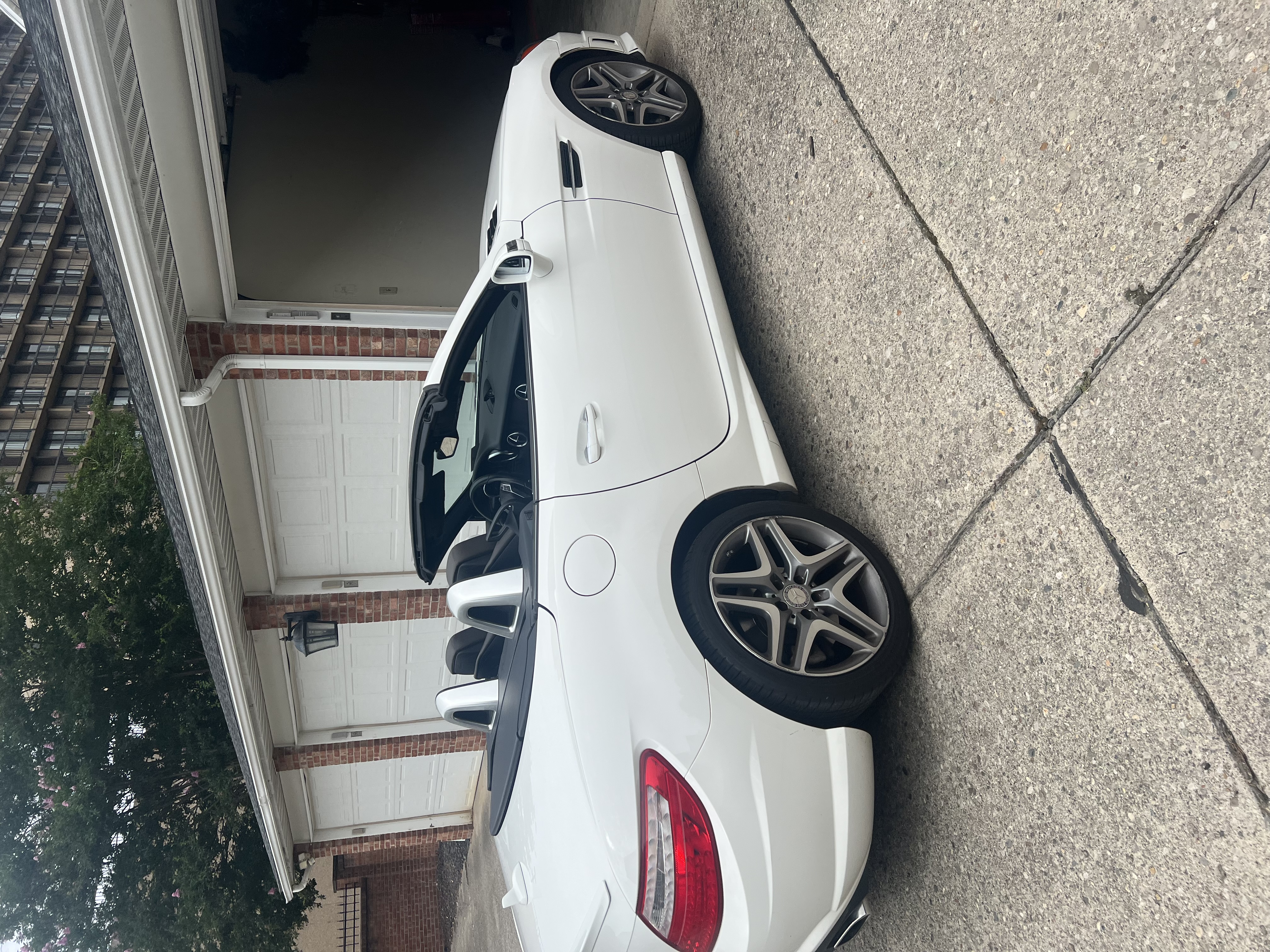 Used 2016 Mercedes-Benz SLK 350 image 11