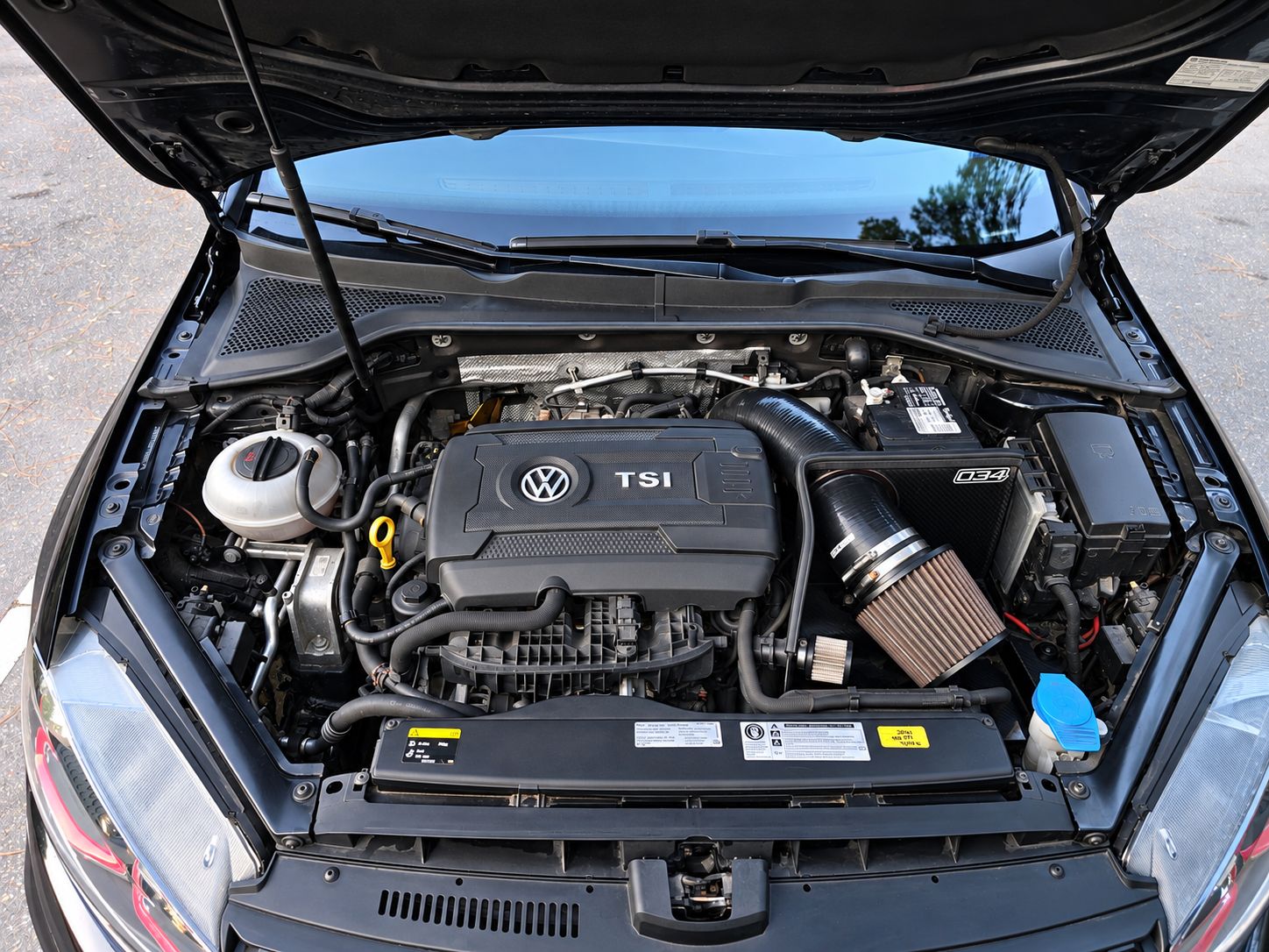 Used 2015 Volkswagen Golf 4-Door FWD image 10
