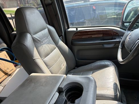 Used 2003 Ford F350 Lariat AWD/4WD image 4