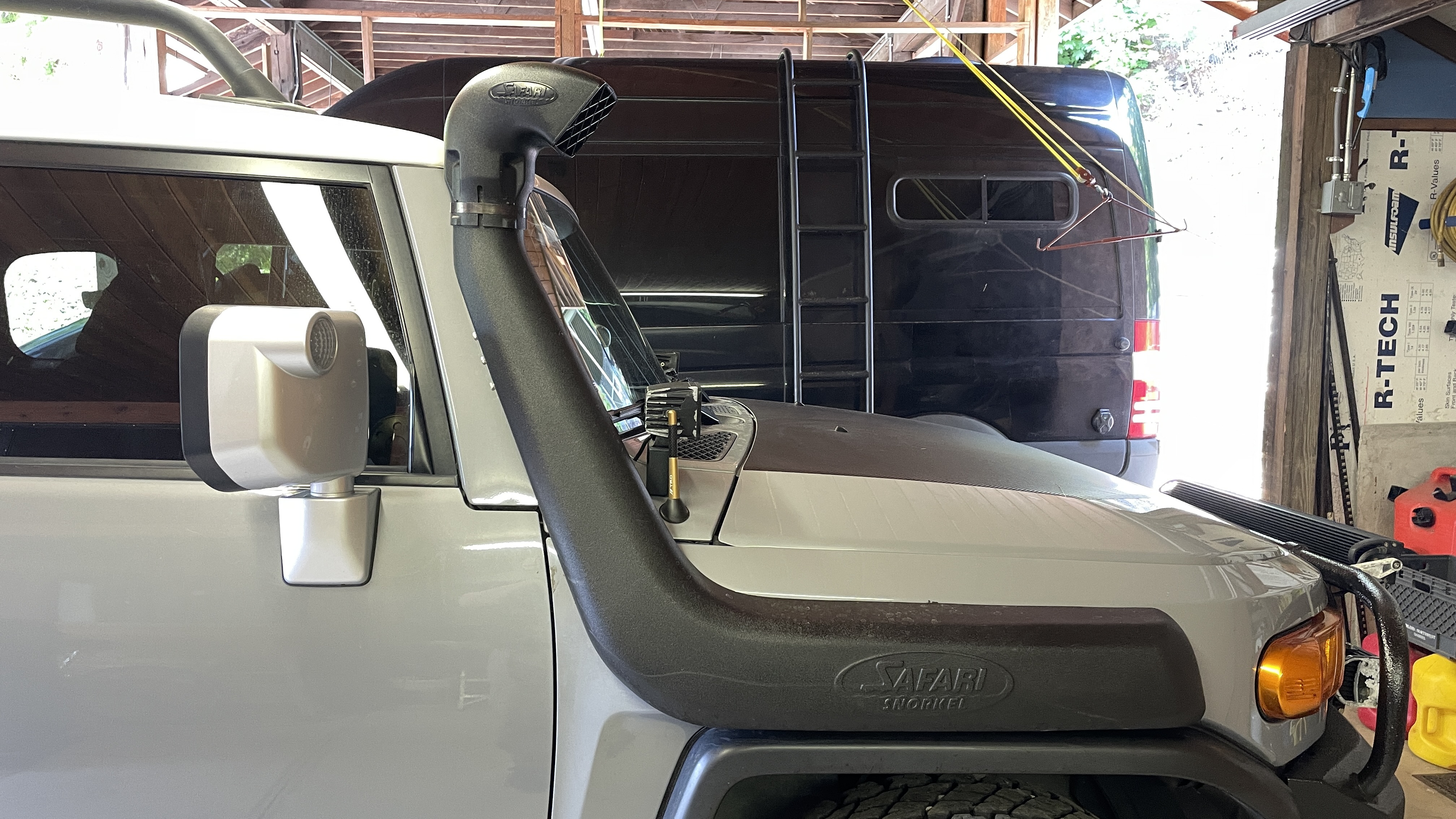 Used 2014 Toyota FJ Cruiser 4WD w/ Convenience Package image 11