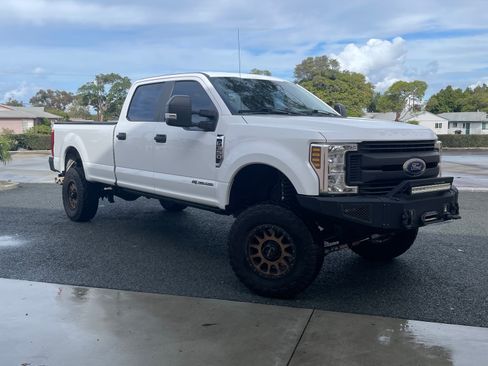 Used 2019 Ford F350 XL w/ Power Equipment Group image 6