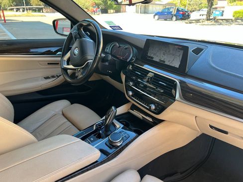 Used 2017 BMW 540i image 22