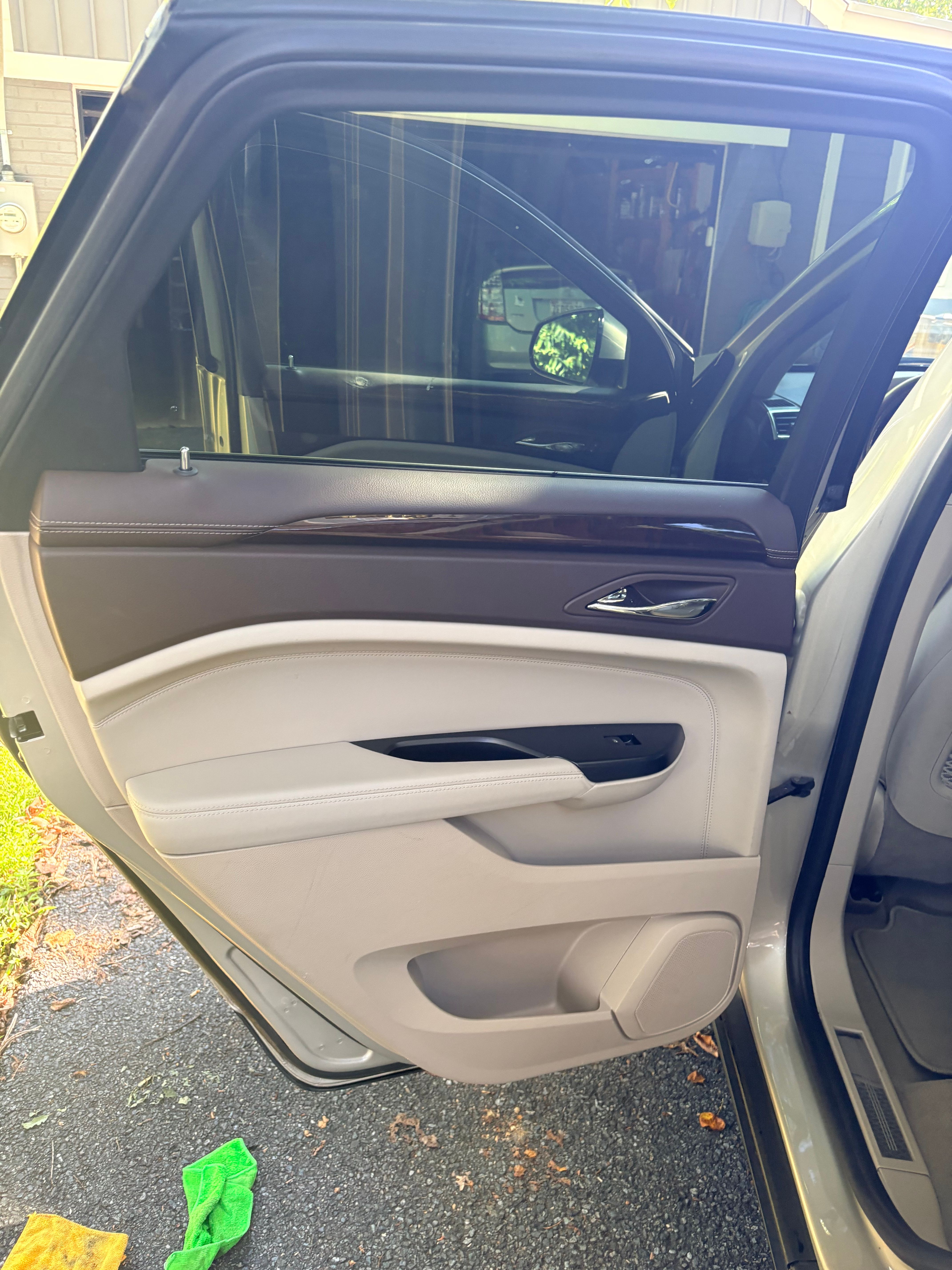 Used 2013 Cadillac SRX Luxury w/ Driver Awareness Package FWD image 21