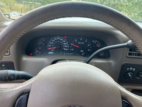 Used 2004 Ford F250 Lariat AWD/4WD image 23