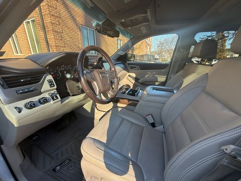 Used 2019 GMC Yukon Denali w/ Denali Ultimate Package image 11