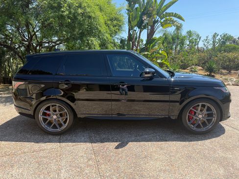 Used 2019 Land Rover Range Rover Sport HSE AWD/4WD image 13