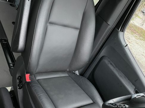 Used 2024 Mercedes-Benz Sprinter 2500 image 19