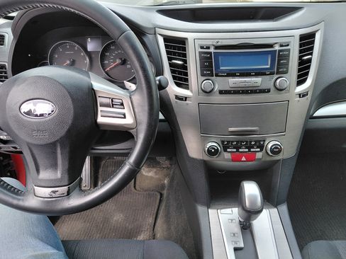 Used 2013 Subaru Outback 2.5i Premium w/ All-Weather Pkg image 6