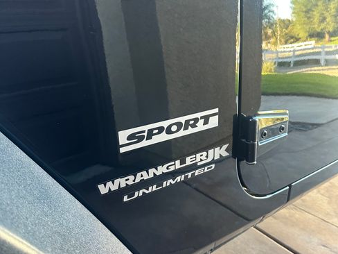 Used 2018 Jeep Wrangler Unlimited Sport S image 5