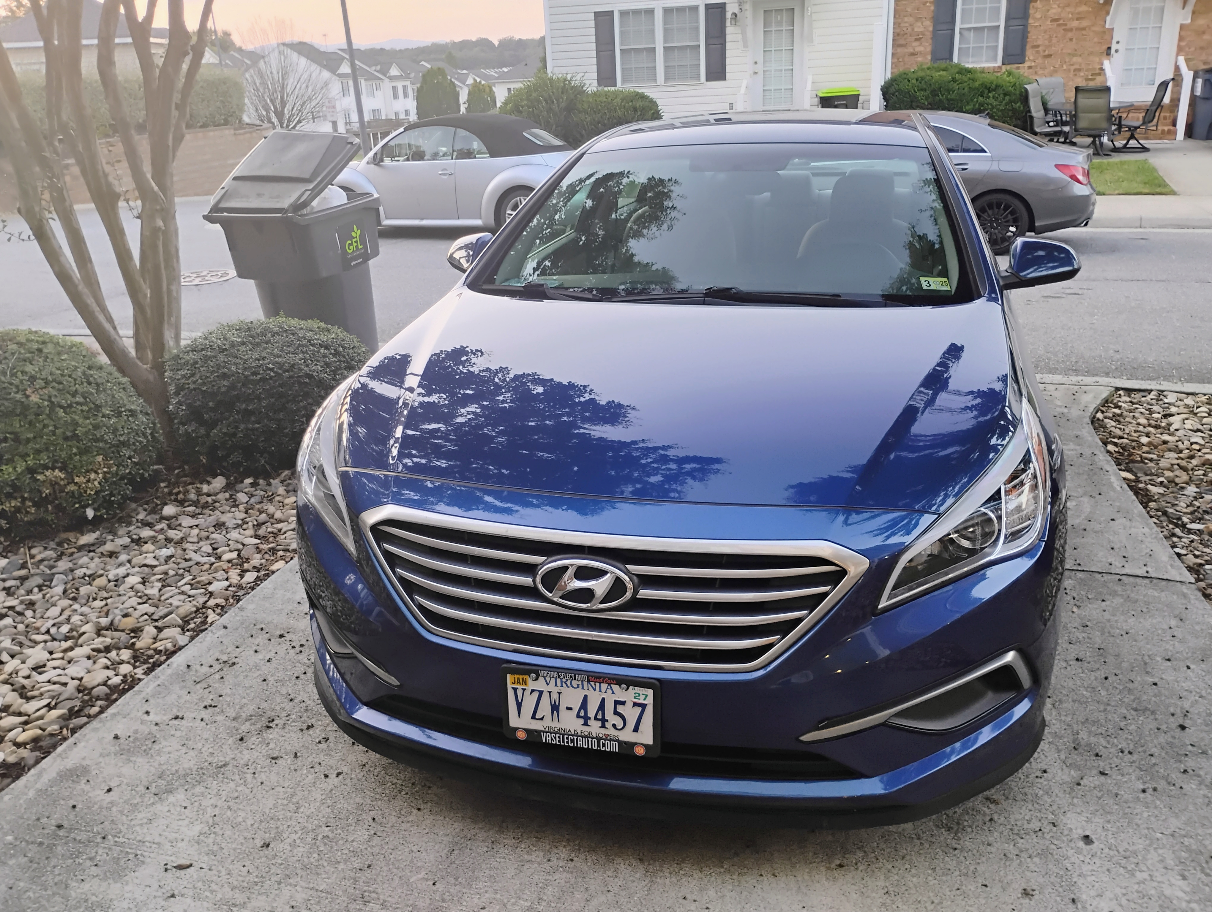 Used 2016 Hyundai Sonata SE FWD image 2
