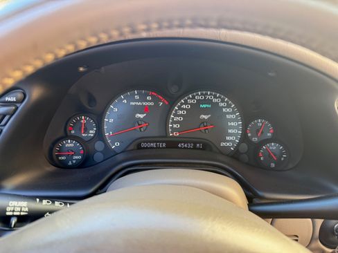 Used 2003 Chevrolet Corvette Convertible w/ Preferred Equipment Group1 image 11