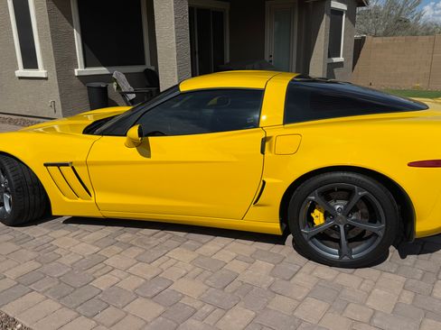Used 2012 Chevrolet Corvette Grand Sport w/ 3LT Preferred Equipment Group RWD image 2