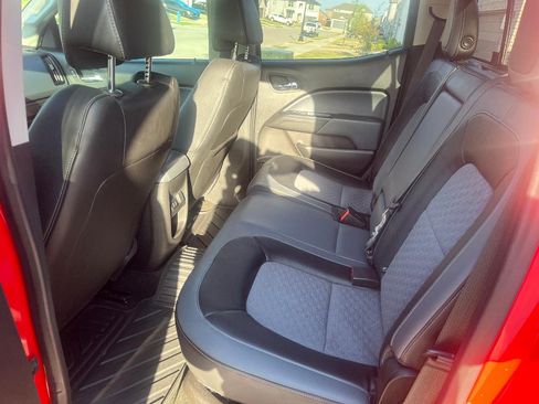 Used 2017 Chevrolet Colorado Z71 image 13