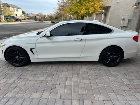Used 2017 BMW 430i 430i Coupe 2D image 2