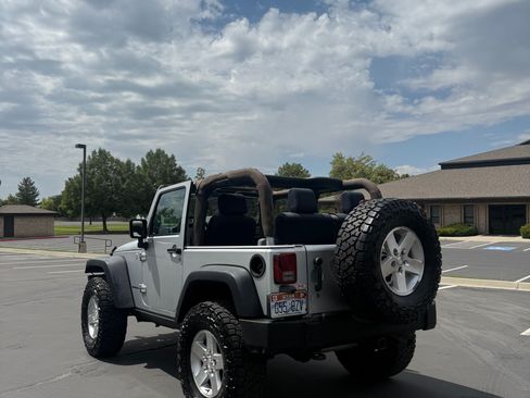 Used 2010 Jeep Wrangler Rubicon w/ Dual Top Group image 5