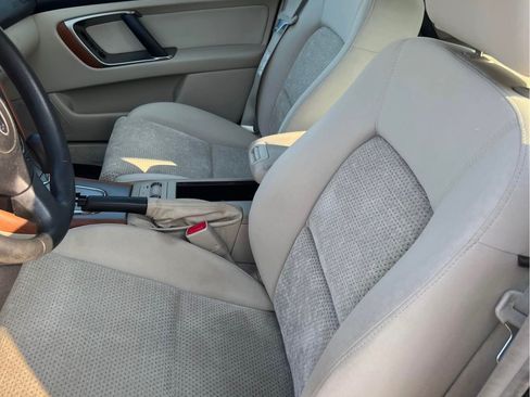 Used 2005 Subaru Outback 2.5i image 6