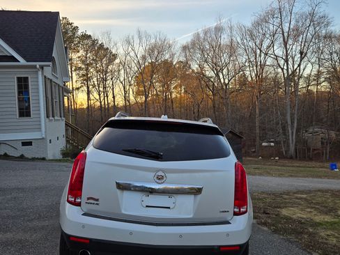 Used 2015 Cadillac SRX Performance w/ Driver Awareness Package image 5