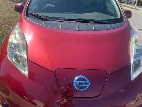 Used 2012 Nissan Leaf SL image 14