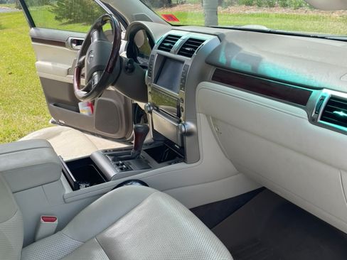 Used 2010 Lexus GX 460 AWD/4WD image 13