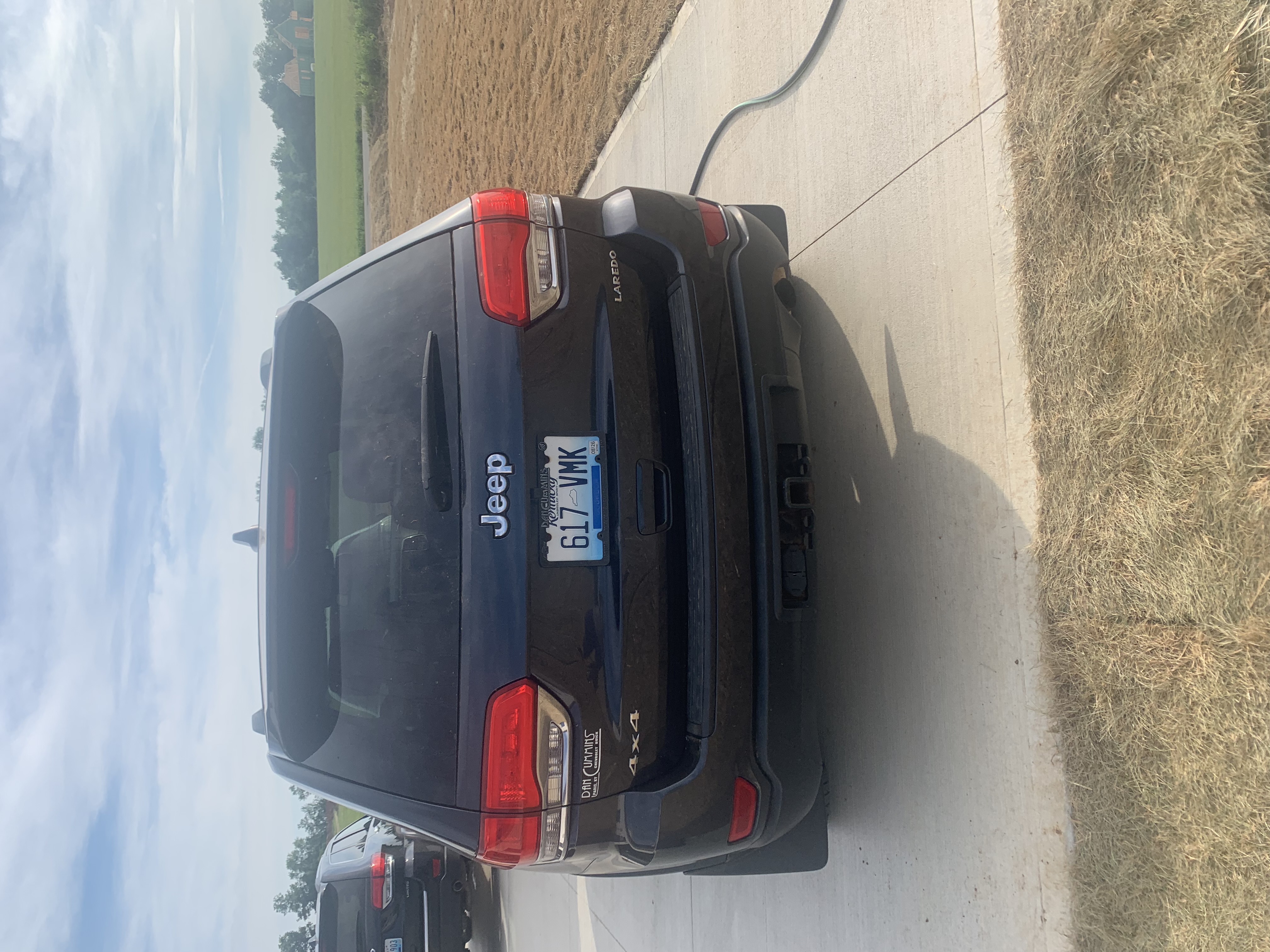 Used 2014 Jeep Grand Cherokee Laredo w/ Quick Order Package 23E AWD/4WD image 5
