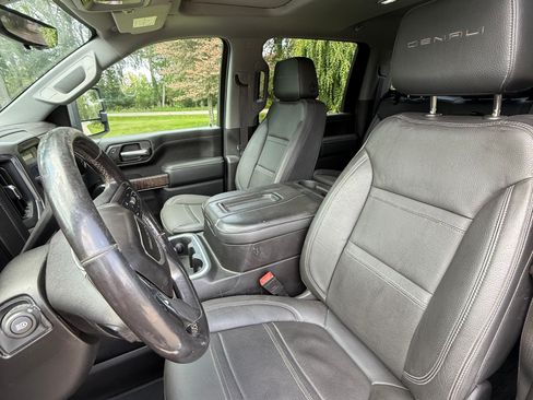 Used 2021 GMC Sierra 2500 Denali w/ Denali Ultimate Package AWD/4WD image 12