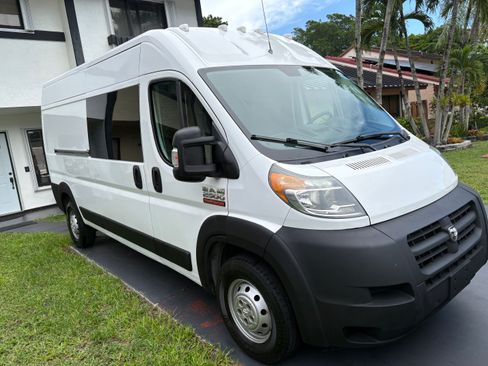 Used 2017 RAM ProMaster 2500 FWD image 4