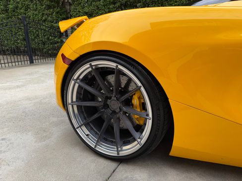 Used 2020 McLaren 720S Spider image 11