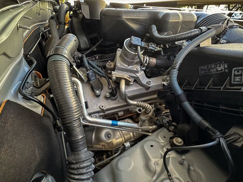 Used 2014 Toyota FJ Cruiser 4WD image 16