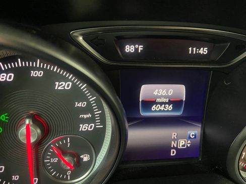 Used 2018 Mercedes-Benz GLA 250 4MATIC image 5